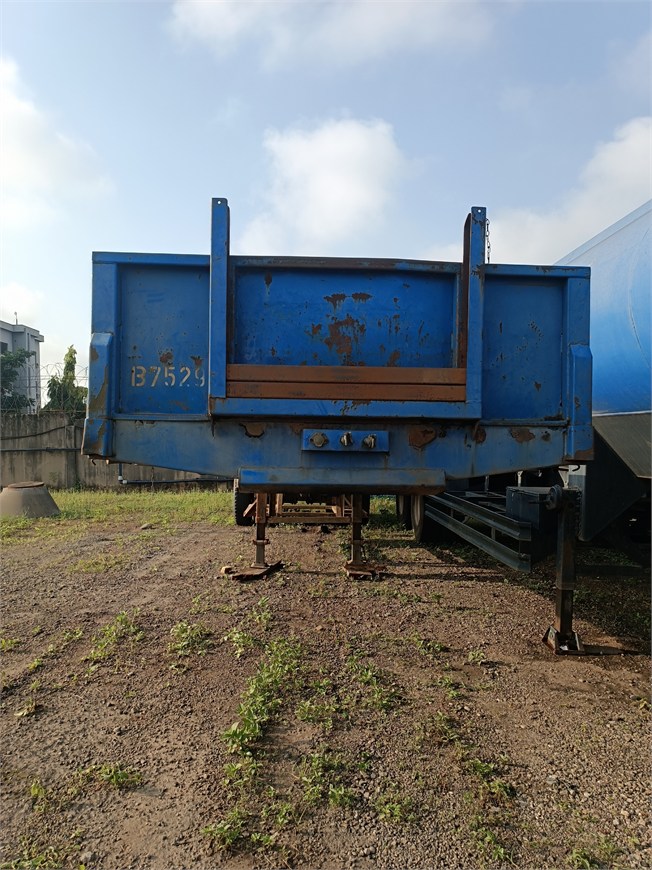 B-7529 Semi-Trailer Flatbed 32to. SPL32