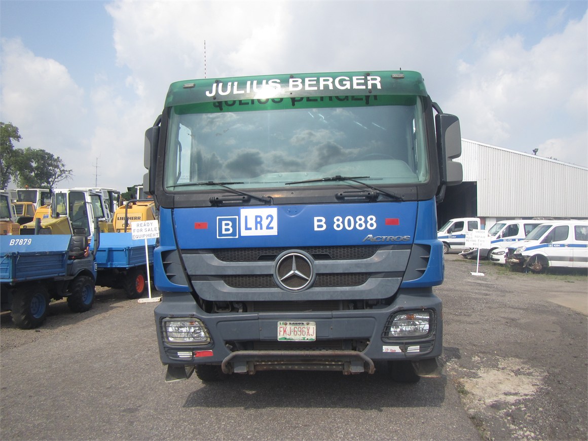 B-8088 Truck Rear Tipper 14m³ 3331 6x4