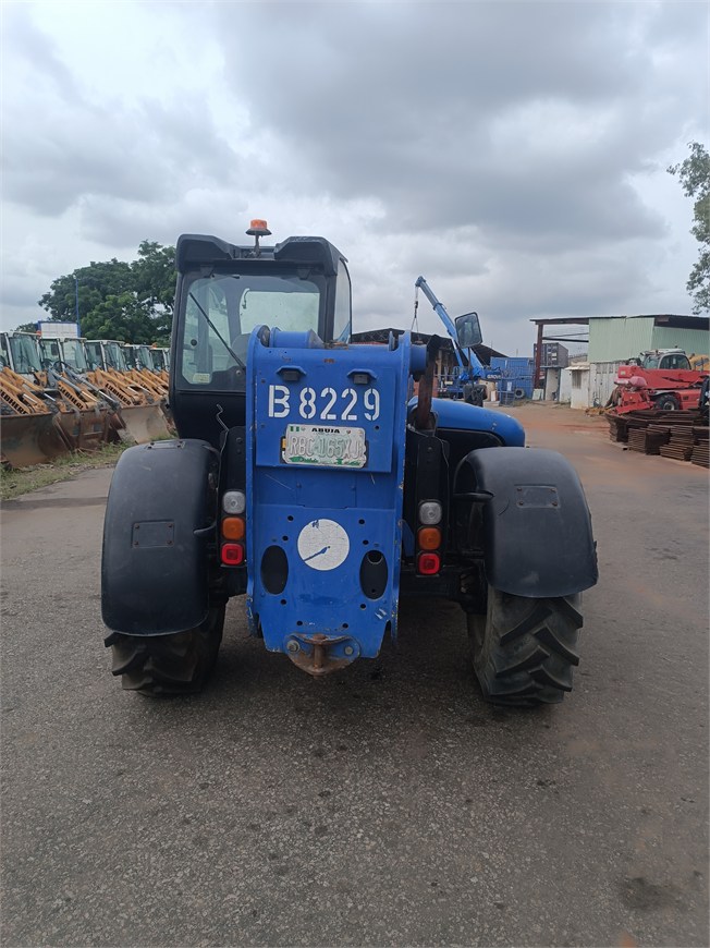 B-8229 RT Telescopic Forklift 535-95