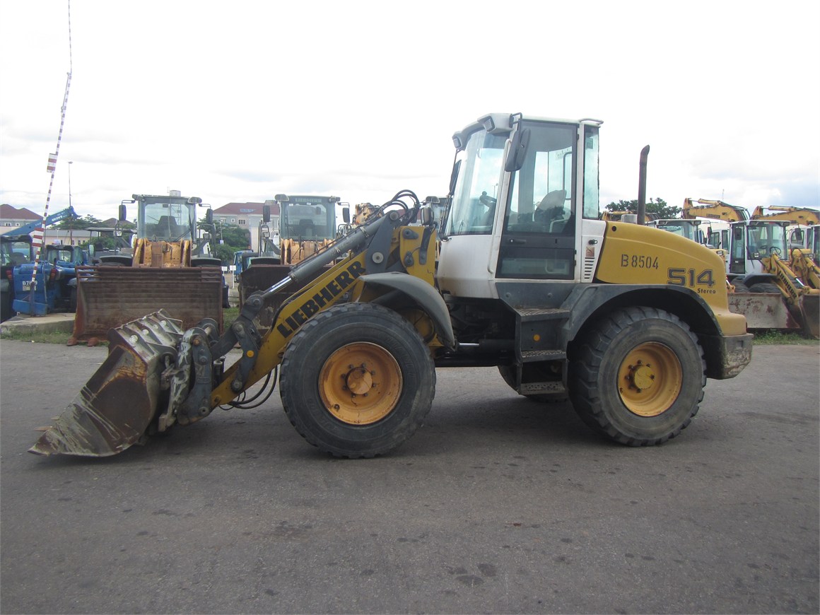B-8504 EM Tool Carrier L514 1.4m³ & Fork