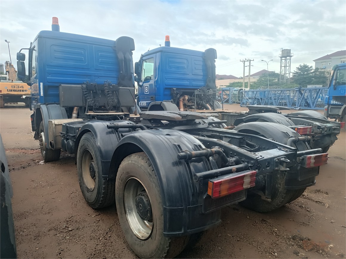 B-8036 Truck Tractor Semi-Trailer 3340 6x4