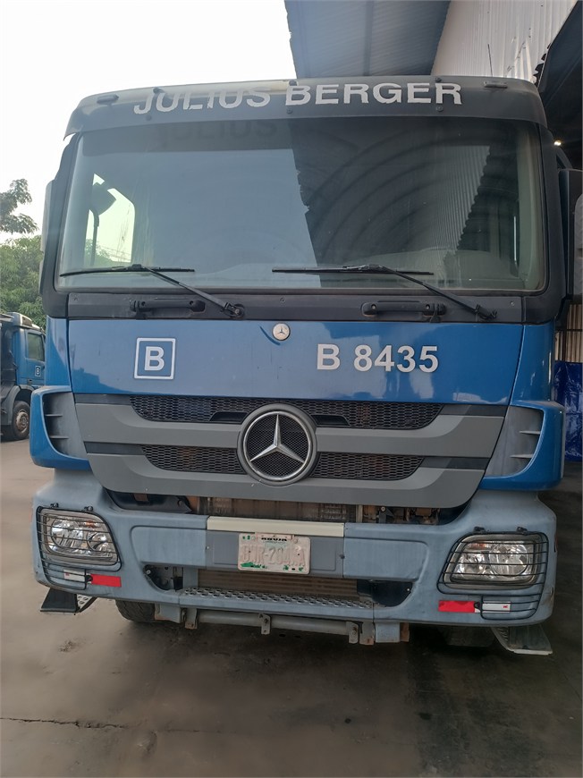 B-8435 Truck Tractor Semi-Trailer 3348M 6x4