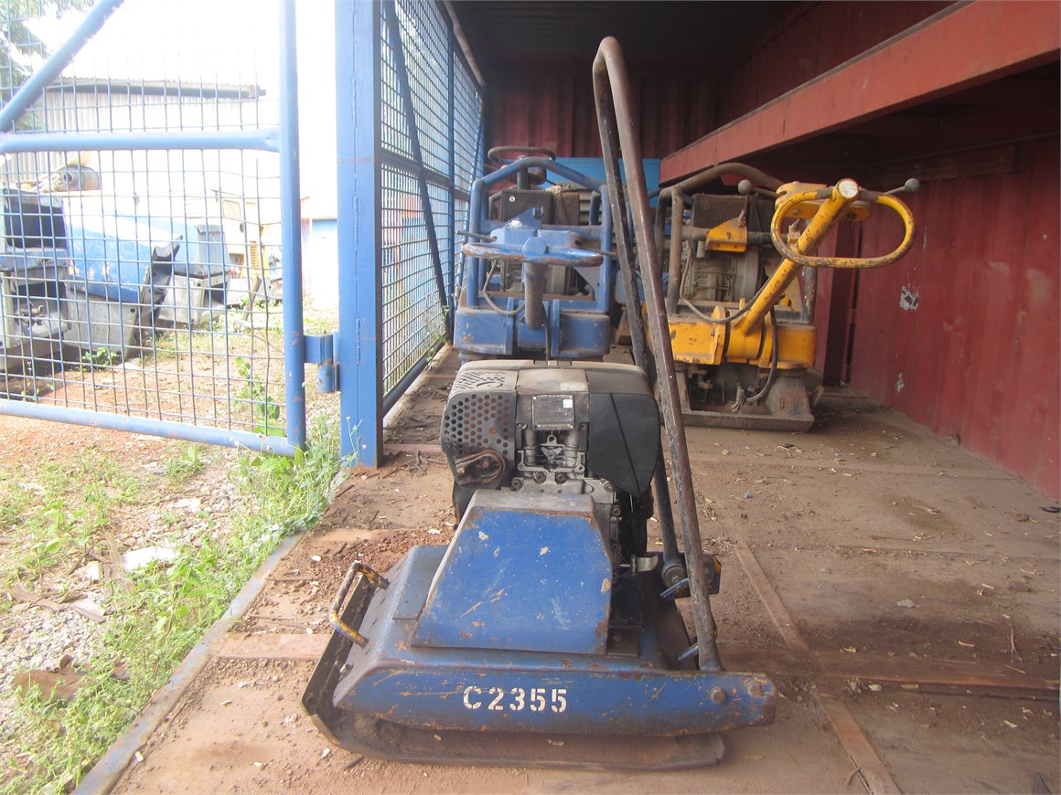 C-2355 Vibrating Plate Compactor 117kg VMF130D 