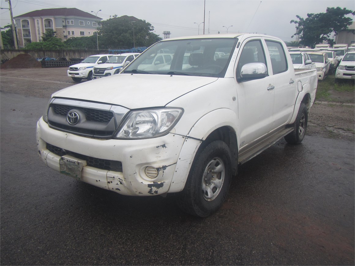 U-4619 Pick-Up Hilux 2,5D