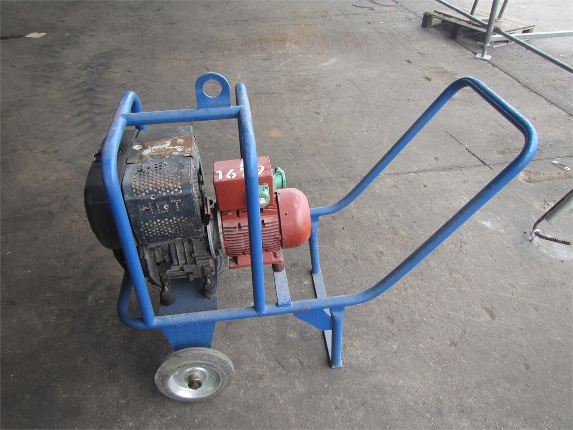 A-1679 Concrete Frequency Trafo NFG30/3 DH