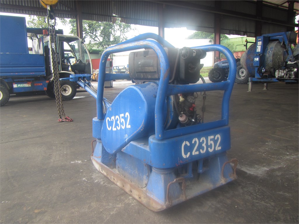 C-2352 Vibrating Plate 620 kg ATS6002 C-2352 Vibrating Plate 620 kg ATS6002