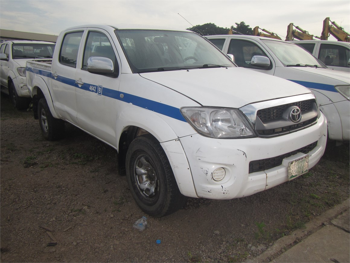 U-4642 Pick-Up Hilux 2,5D