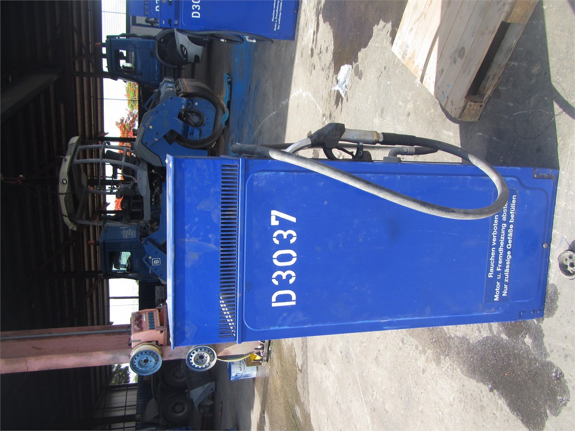 D-3037 Diesel Filling Station Car Endura