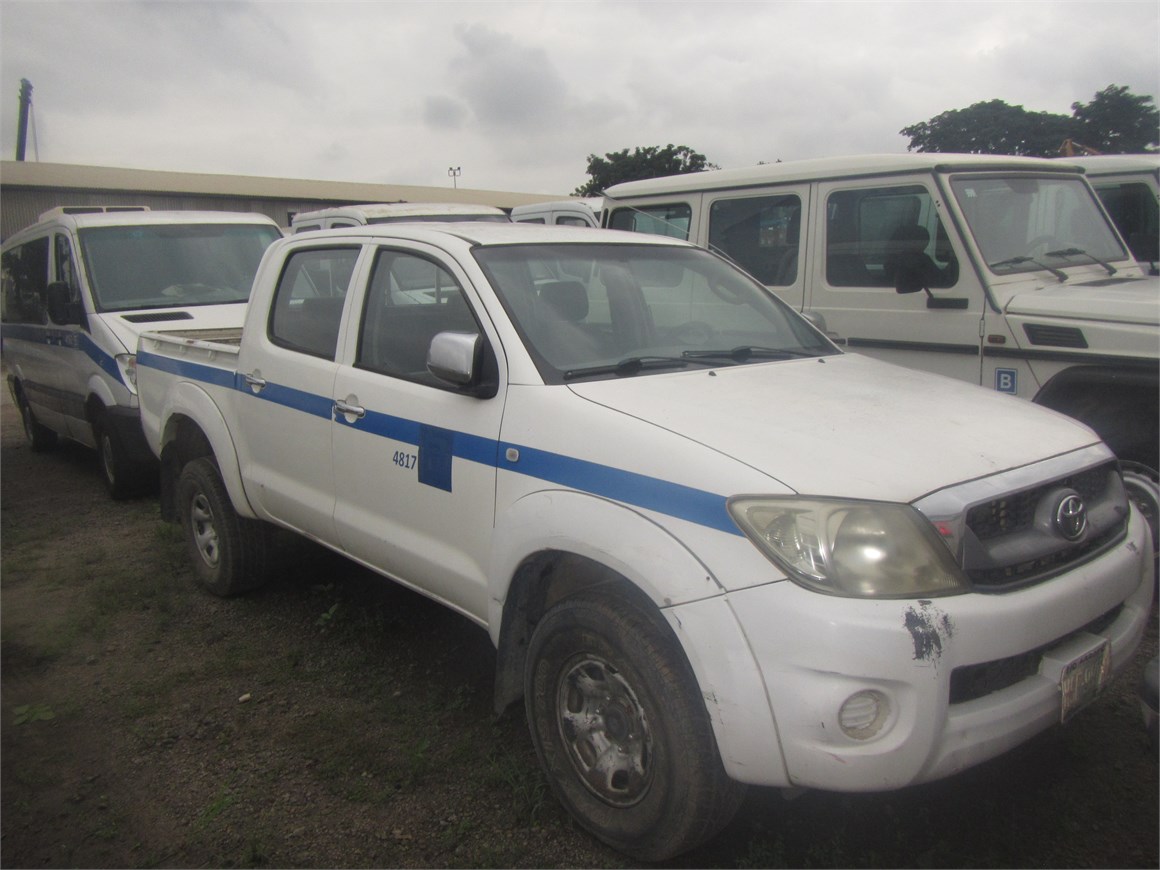 U-4817 Pick-Up Hilux 2,5D
