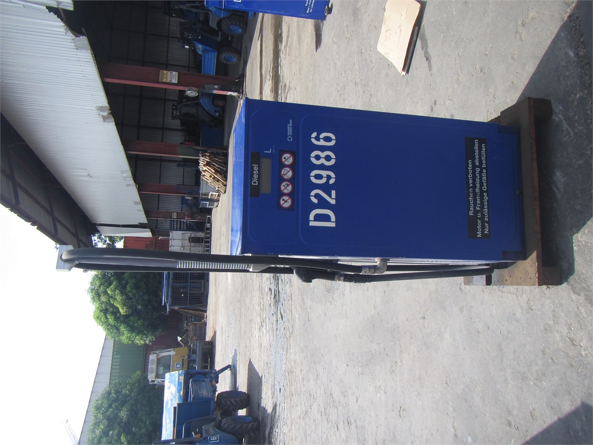 D-2986 Diesel Filling Station Car Endura