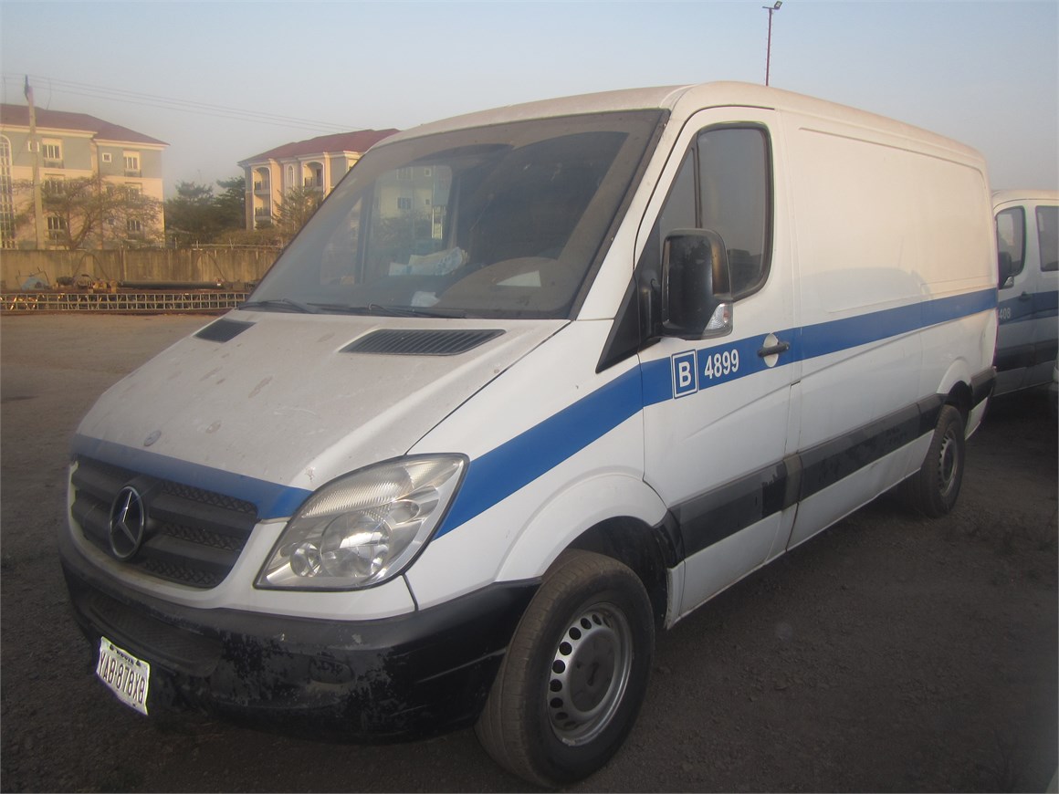 U-4899 Cargo Van Sprinter 309