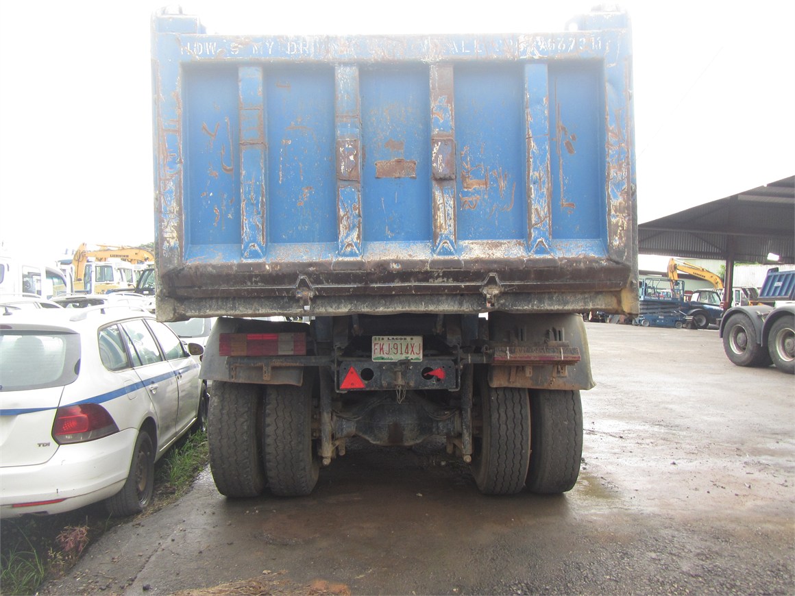 B-7944 Truck Rear Tipper 14m³ 3331 6x4