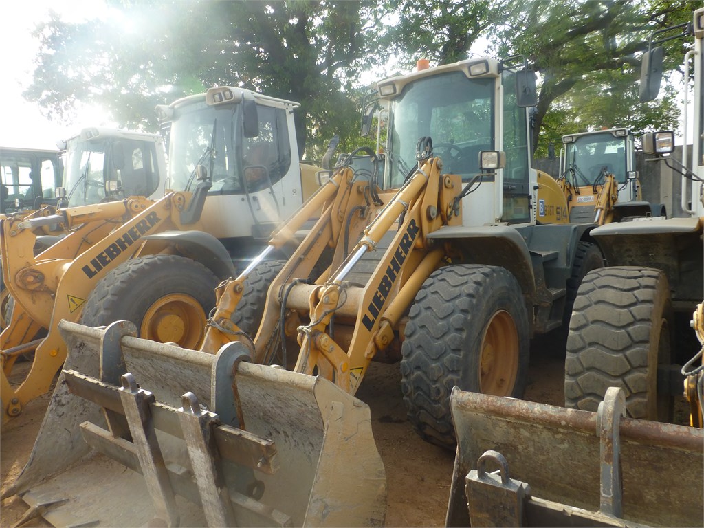 B-7871 EM Tool Carrier L514 1.4m³ & Fork B-7871 EM Tool Carrier L514 1.4m³ & Fork