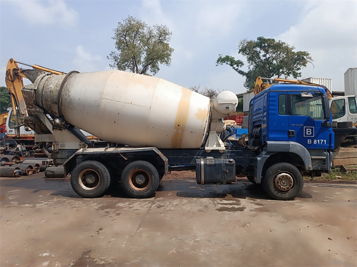 B-8171 Truck Concrete Transport Drum Mixer 9m³ 33.360 6x4