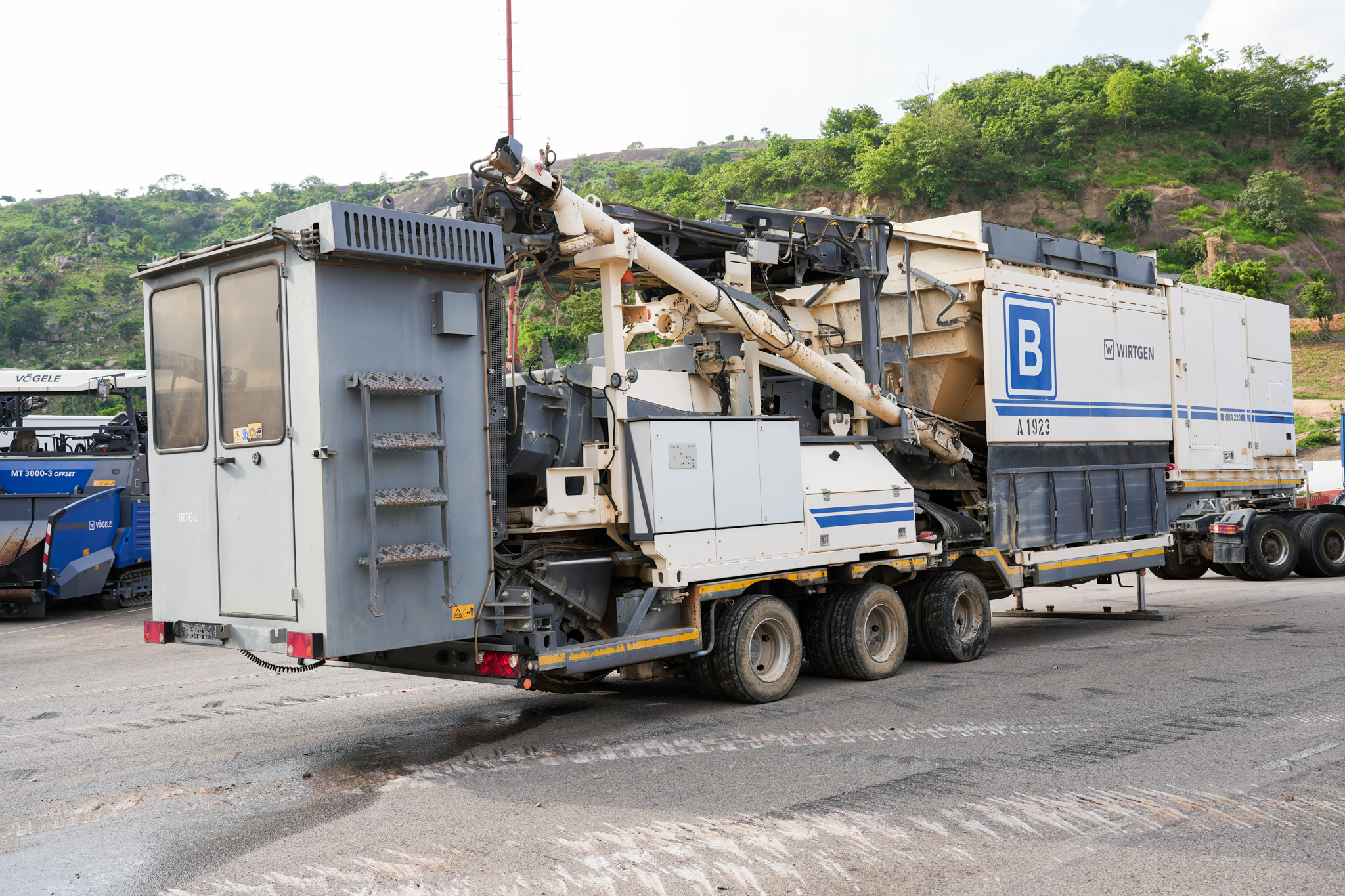 A-1923 Asphalt Mobile Cold Recycling Mixing Plant KMA220