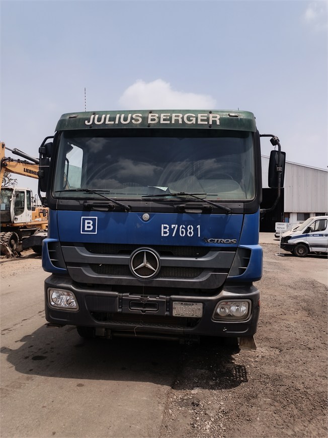 B-7681 Truck Rear Tipper 14m³ 3331 6x4