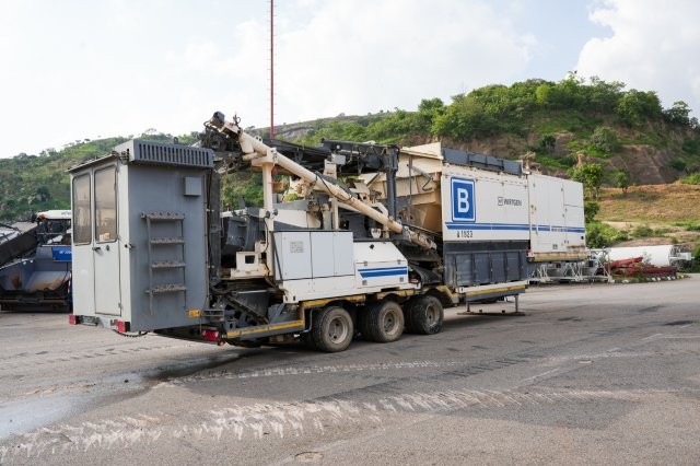 A-1923 Asphalt Mobile Cold Recycling Mixing Plant KMA220