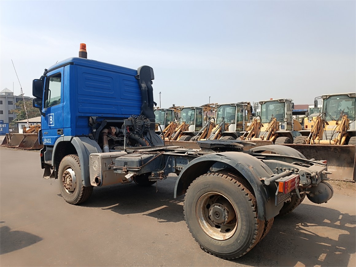 B-8402 Truck Tractor Semi-Trailer 2031 4x2