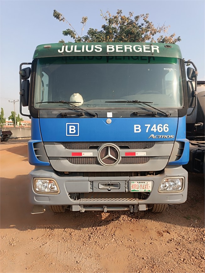 B-7466 Truck Tractor Semi-Trailer 3340 6x4