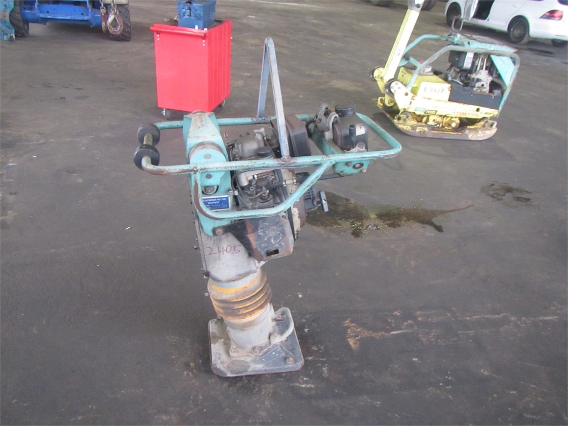 C-2405 EM Vibrating Tamper Compactor ACR70D