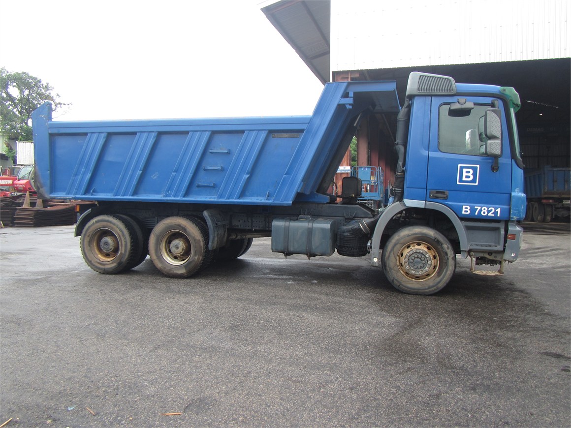 B-7821 Truck Rear Tipper 14m³ 3331 6x4