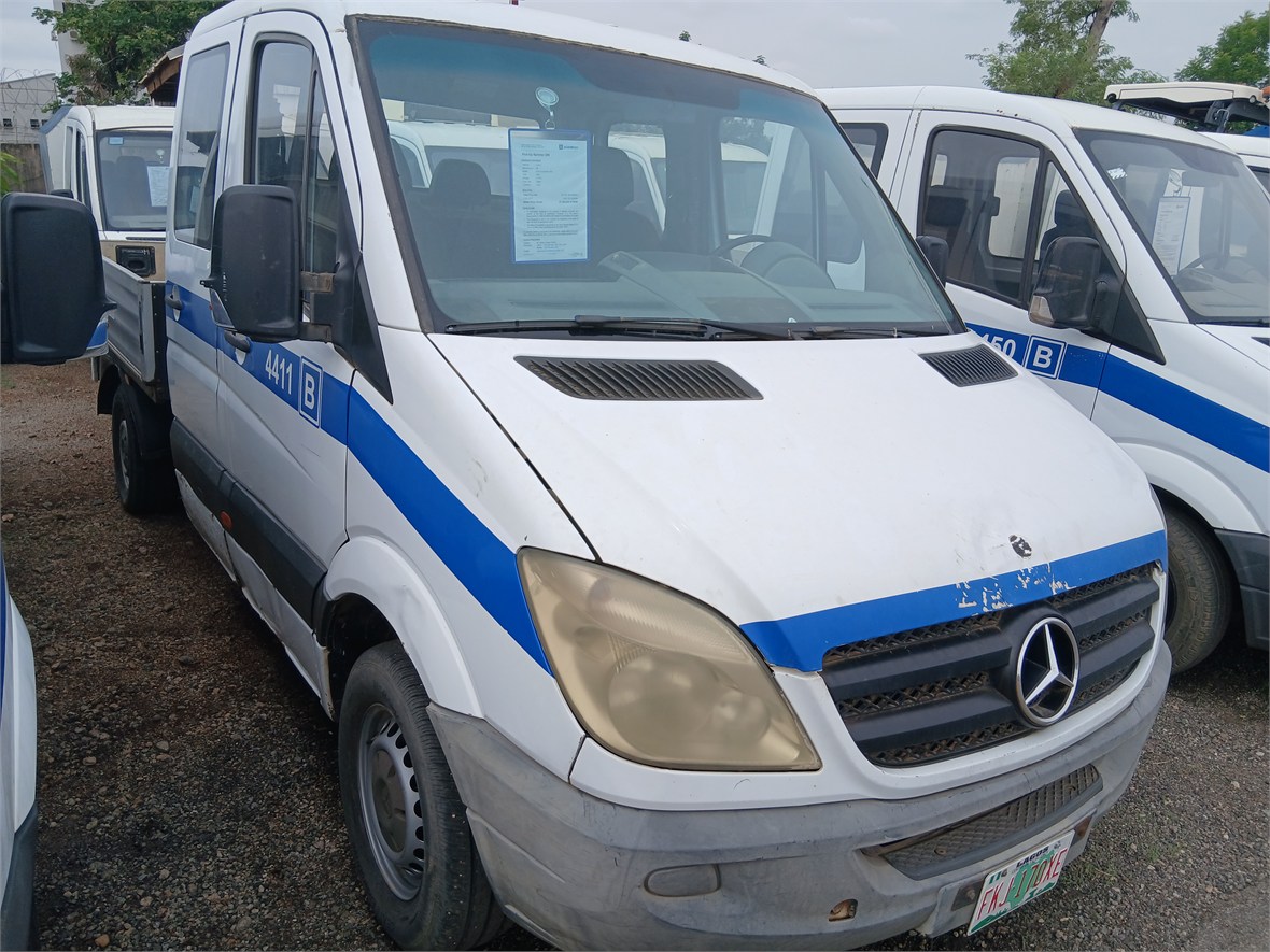 U-4411 Pick-Up Sprinter 309 DC 4x2