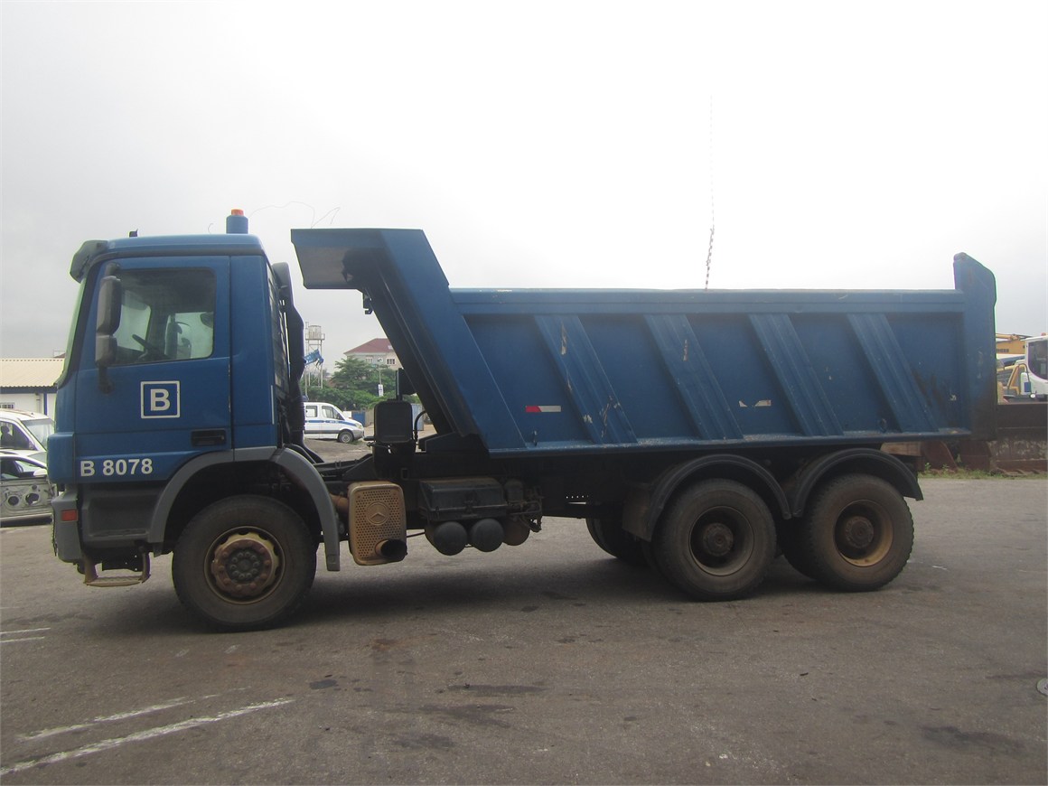 B-8078 Truck Rear Tipper 14m³ 3331 6x4