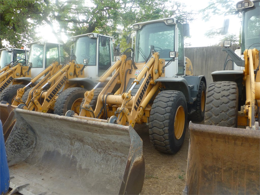 B-7842 EM Tool Carrier L514 1.4m³ & Fork B-7842 EM Tool Carrier L514 1.4m³ & Fork