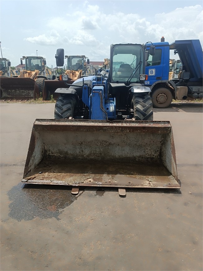 B-7352 RT Telescopic Forklift 535-95