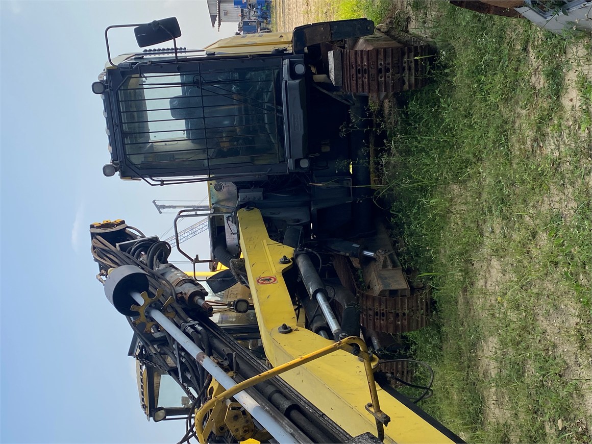 F-1752 Crawler Drilling Machine D7-11/RHS