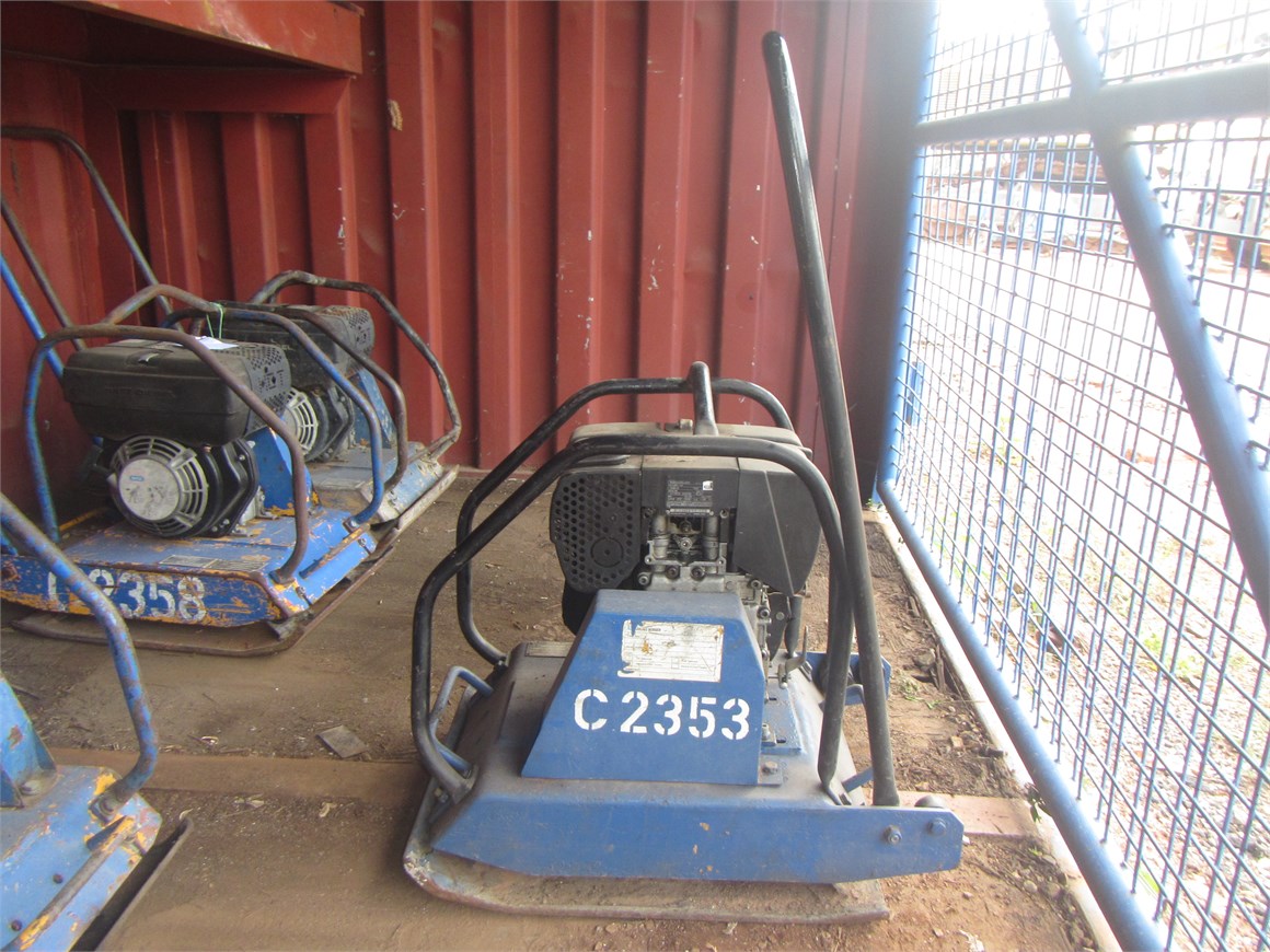 C-2353 Vibrating Plate Compactor 117kg VMF130D 