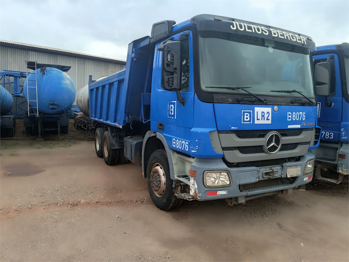 B-8076 Truck Rear Tipper 14m³ 3331 6x4