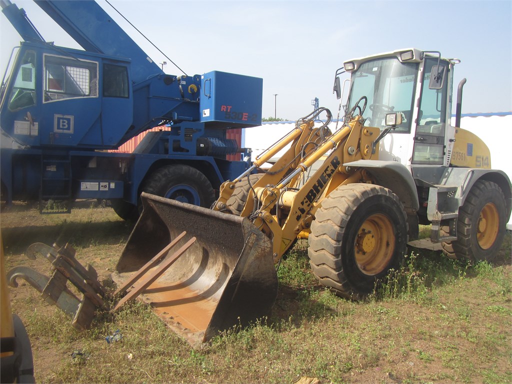 B-7561 EM Tool Carrier L514 1.4m³ & Fork B-7561 EM Tool Carrier L514 1.4m³ & Fork