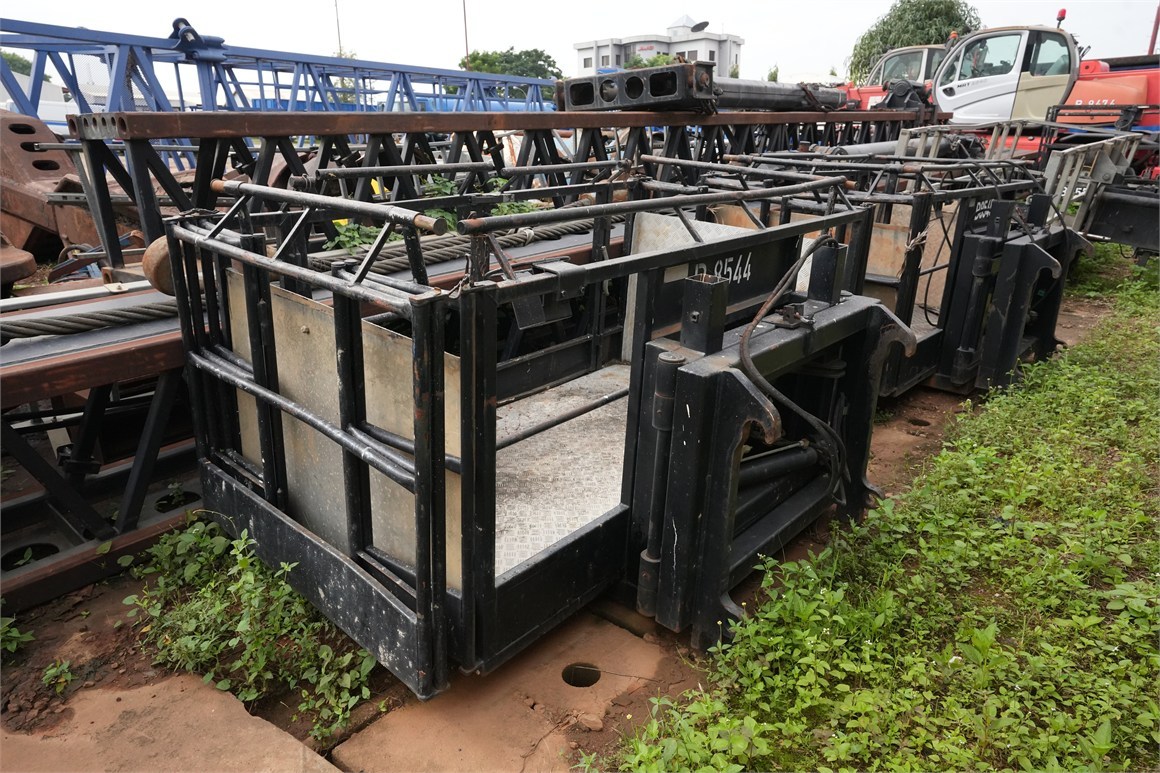 B-8544 Man Basket Forklift 540-170 300kg