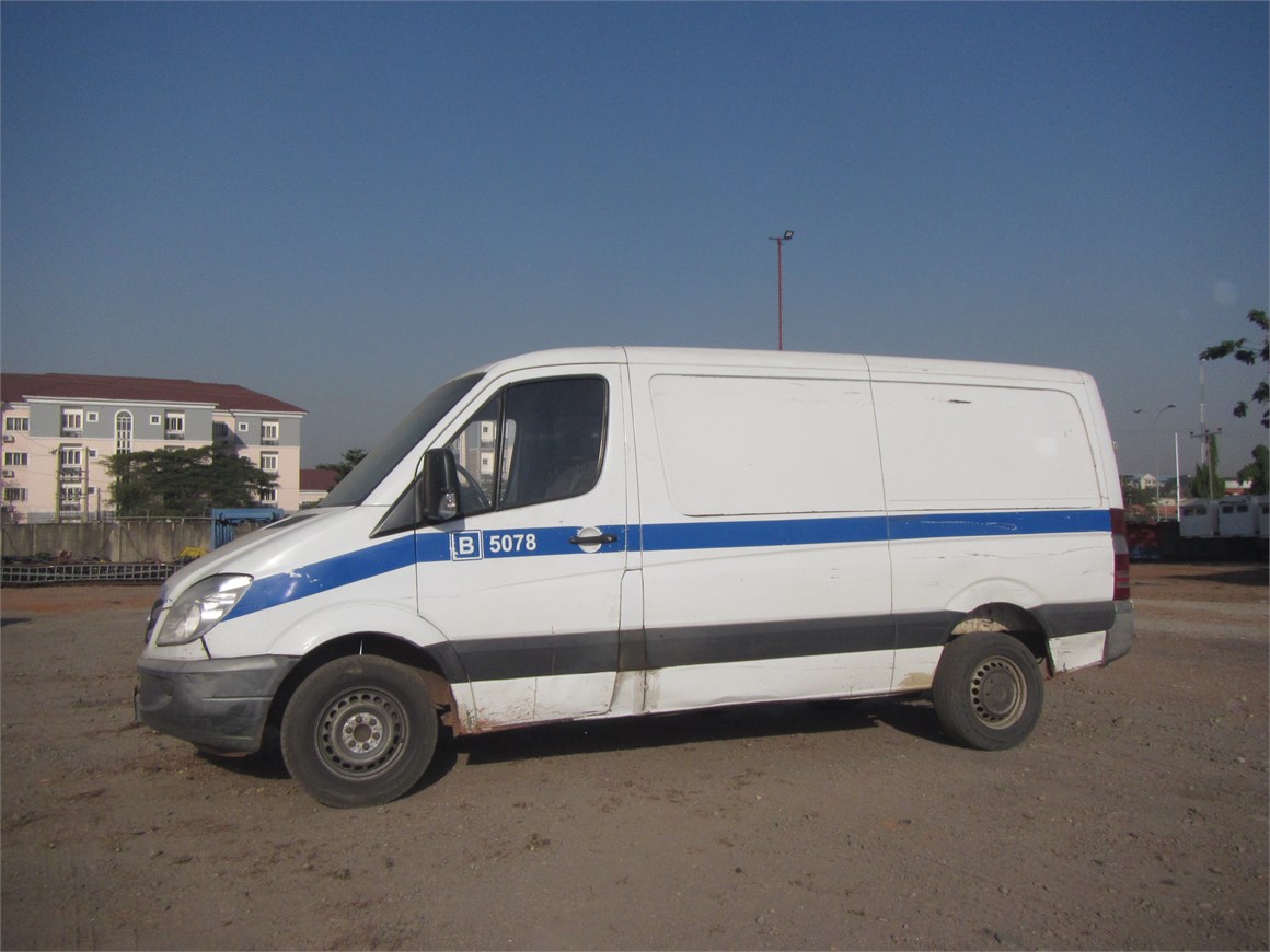 U-5078 Cargo Van Sprinter 311