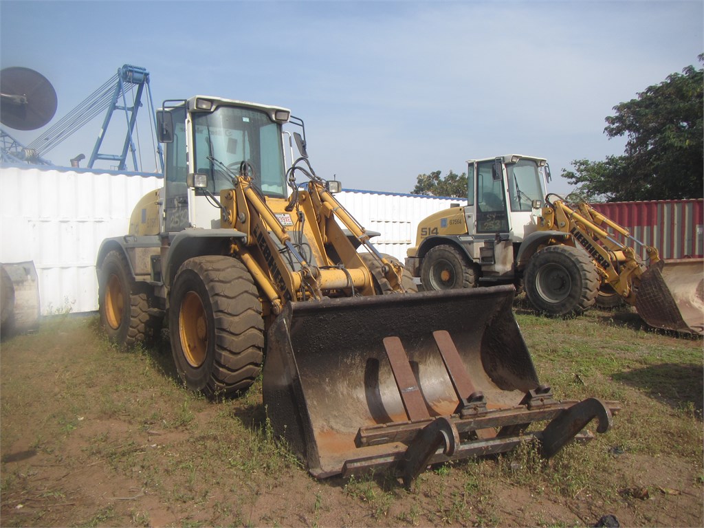 B-7561 EM Tool Carrier L514 1.4m³ & Fork B-7561 EM Tool Carrier L514 1.4m³ & Fork