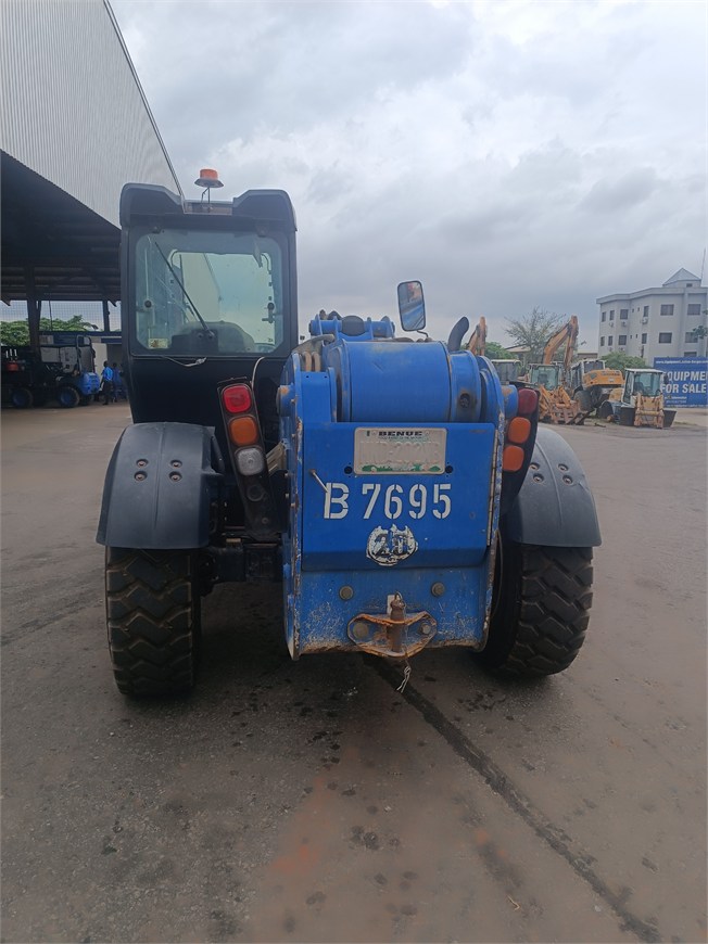 B-7695 RT Telescopic Forklift 535-125