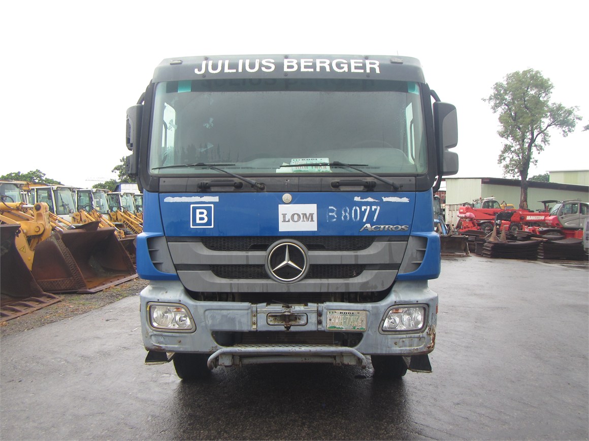 B-8077 Truck Rear Tipper 14m³ 3331 6x4