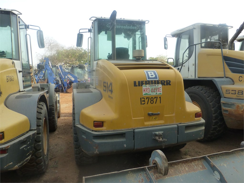 B-7871 EM Tool Carrier L514 1.4m³ & Fork B-7871 EM Tool Carrier L514 1.4m³ & Fork
