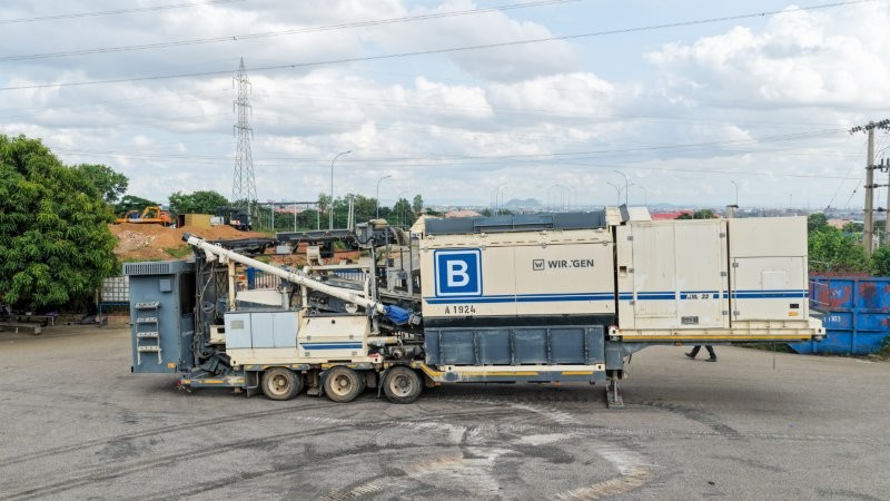 A-1924 Asphalt Mobile Cold Recycling Mixing Plant KMA220