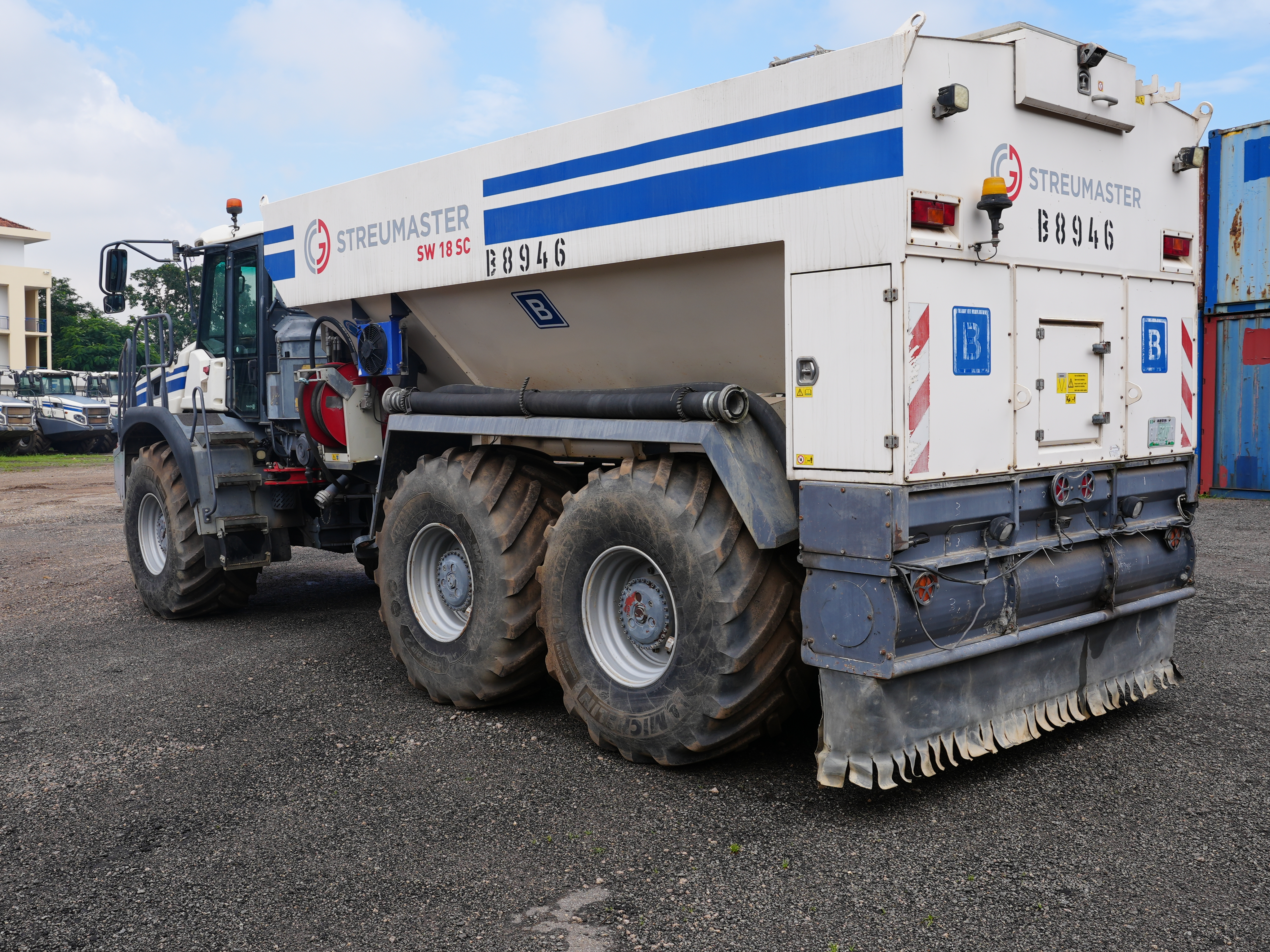 B-8946 Cement Spreader B25E SW 18SC