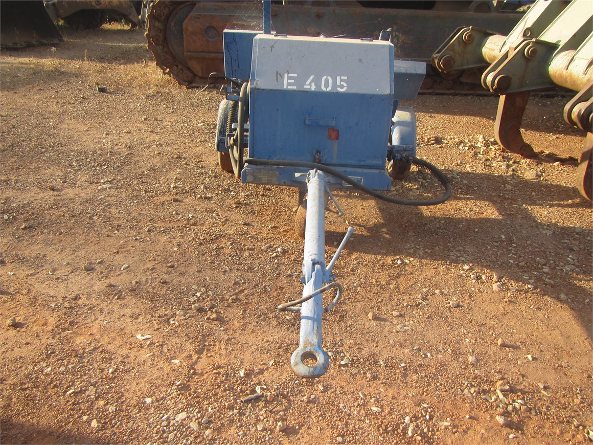E-405 Mobile Barrel Asphalt Bitumen Sprayer 0,2m³ S-Car