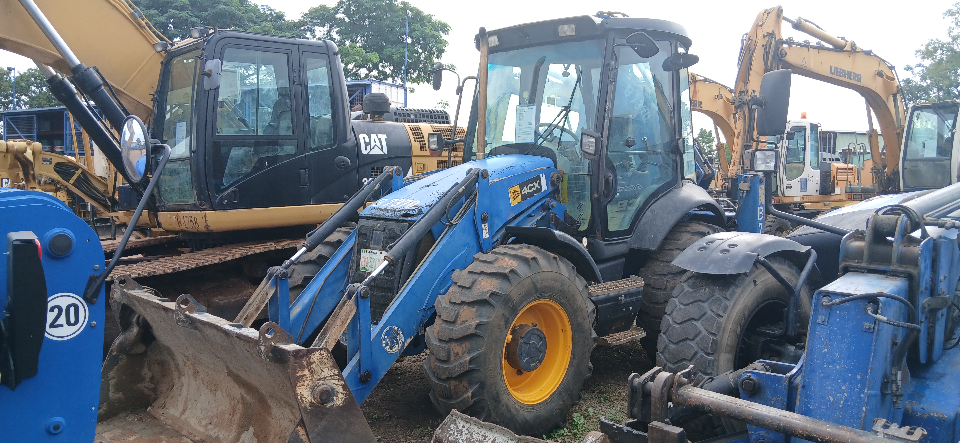 B-7370 EM Backhoe Loader 4CX 1.1m³