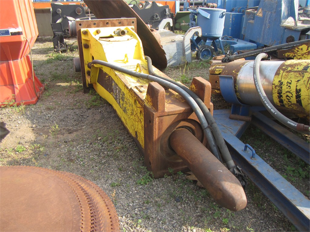 C-2766 Demolition Hammer HB4700 R964C C-2766 Demolition Hammer HB4700 R964C