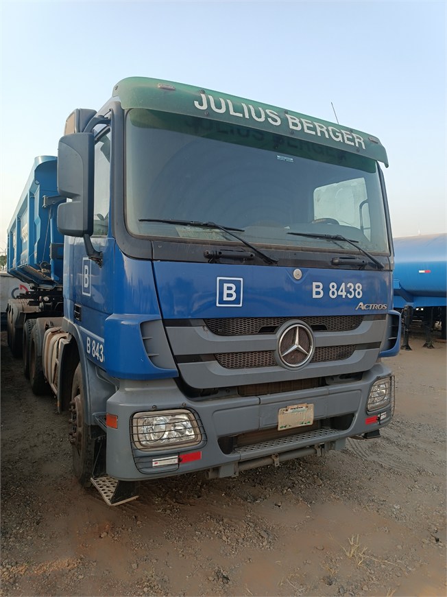 B-8438 Truck Tractor Semi-Trailer 3348M 6x4