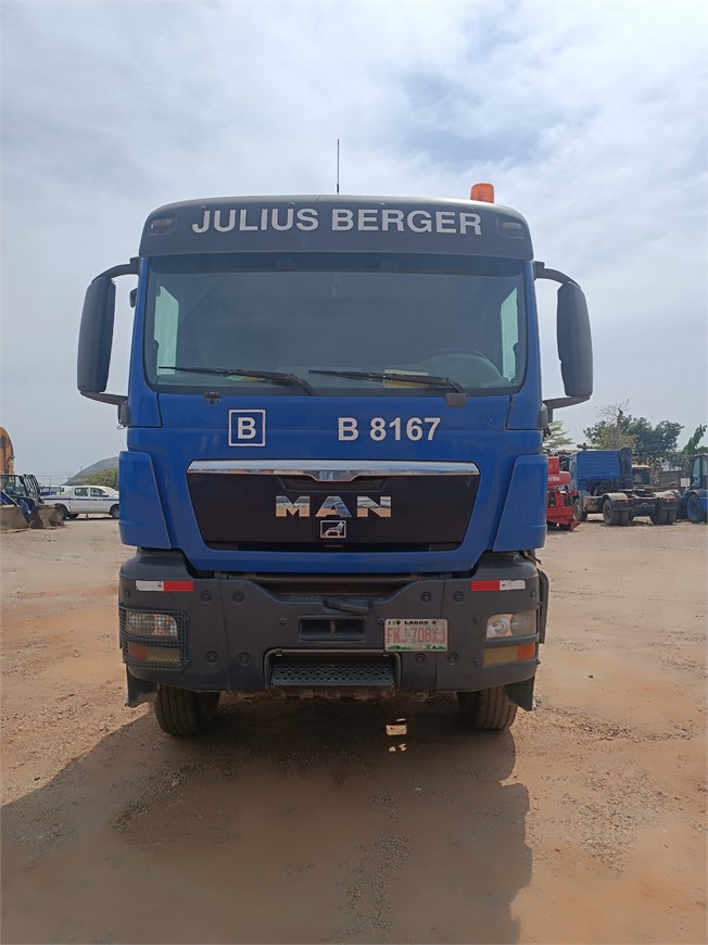 B-8167 Truck Concrete Transport Drum Mixer 9m³ 33.360 6x4