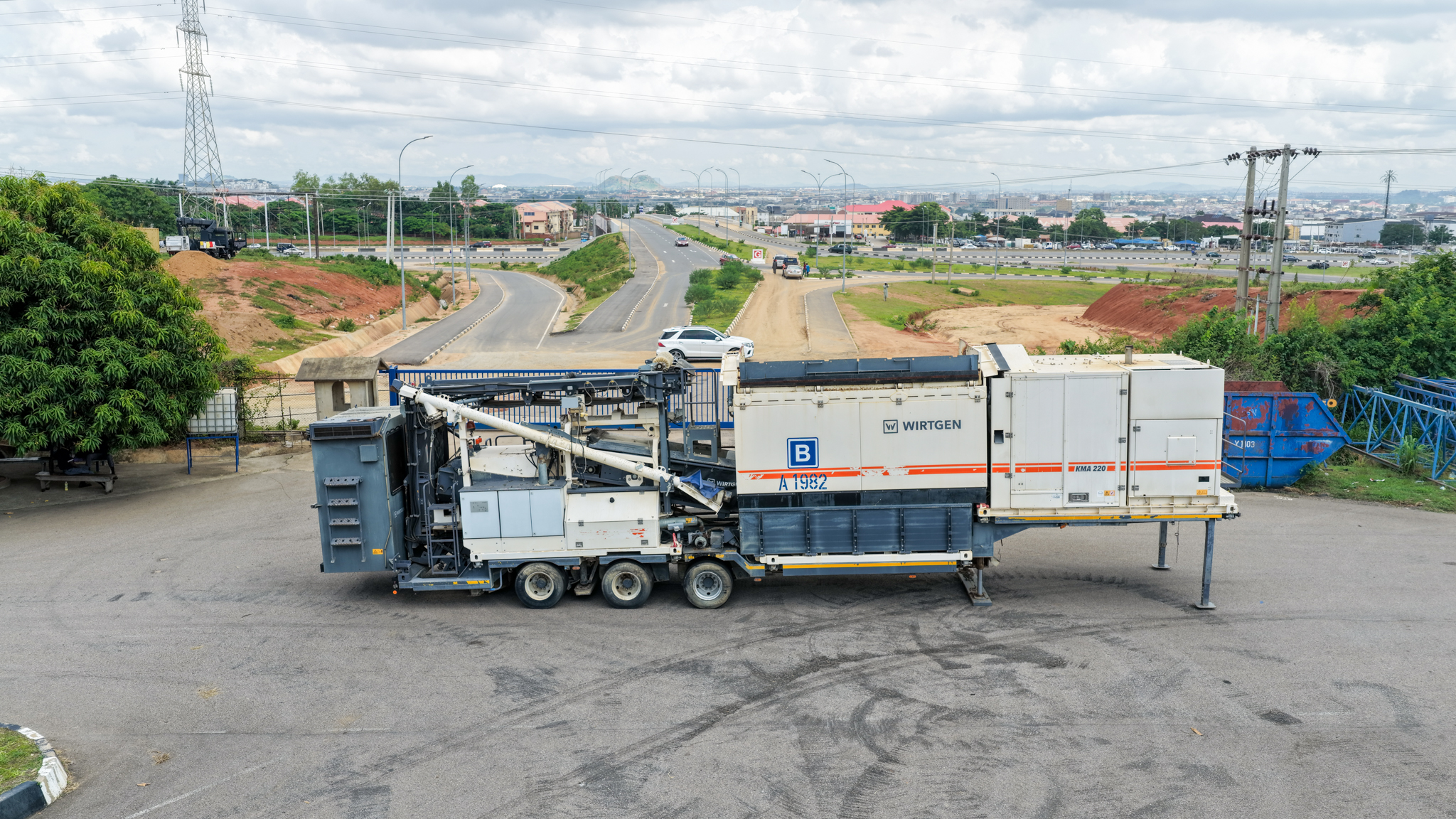 A-1982 Asphalt Mobile Cold Recycling Mixing Plant KMA220