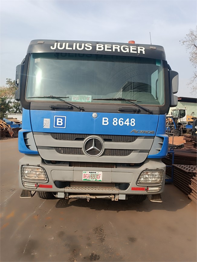 B-8648 Truck Tractor Semi-Trailer 2031 4x2