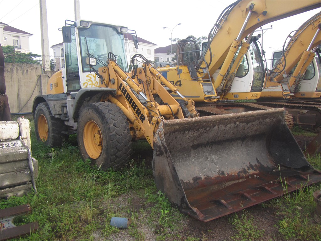 B-7841 EM Tool Carrier L514 1.4m³ & Fork