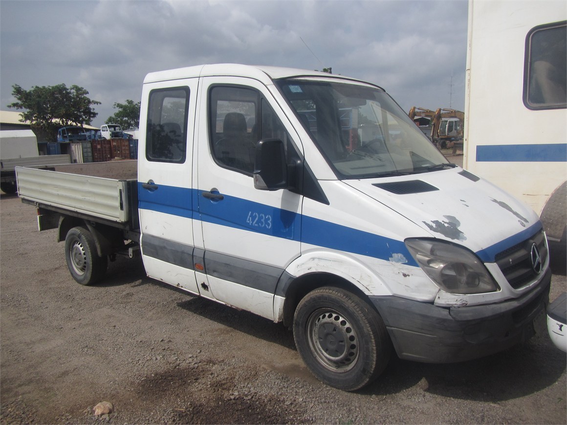 U-4233 Pick-Up Sprinter 309 DC 4x2